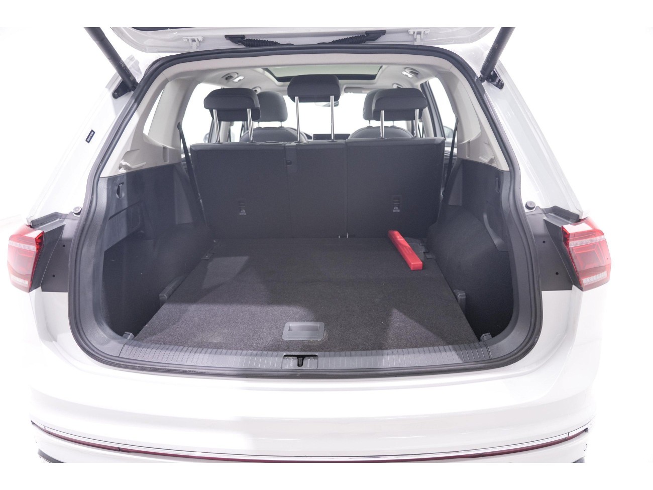 Volkswagen Tiguan L 2024