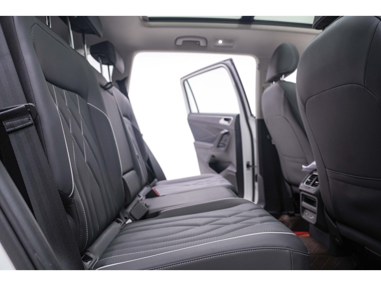 Volkswagen Tiguan L 2024