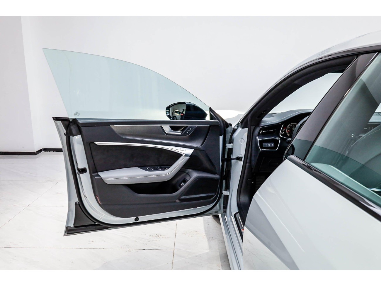 Audi A7L 45 TFSI 2025