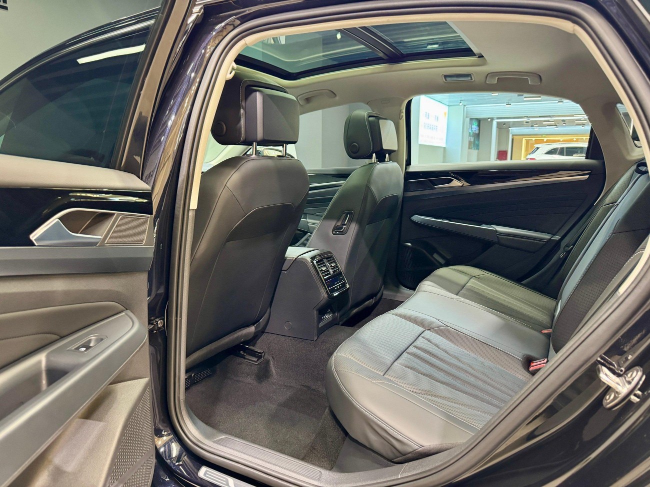 Volkswagen Passat 2025