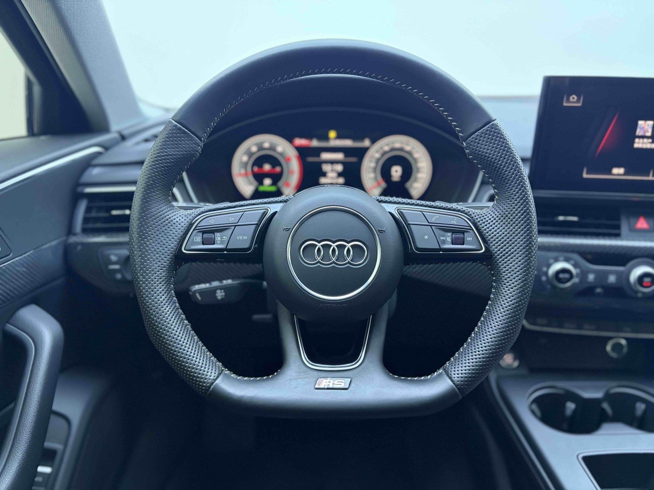 Audi A4L 40 TFSI 2023