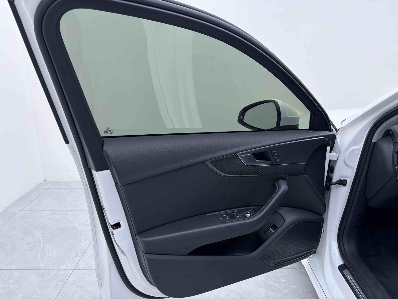 Audi A4L 40 TFSI 2023