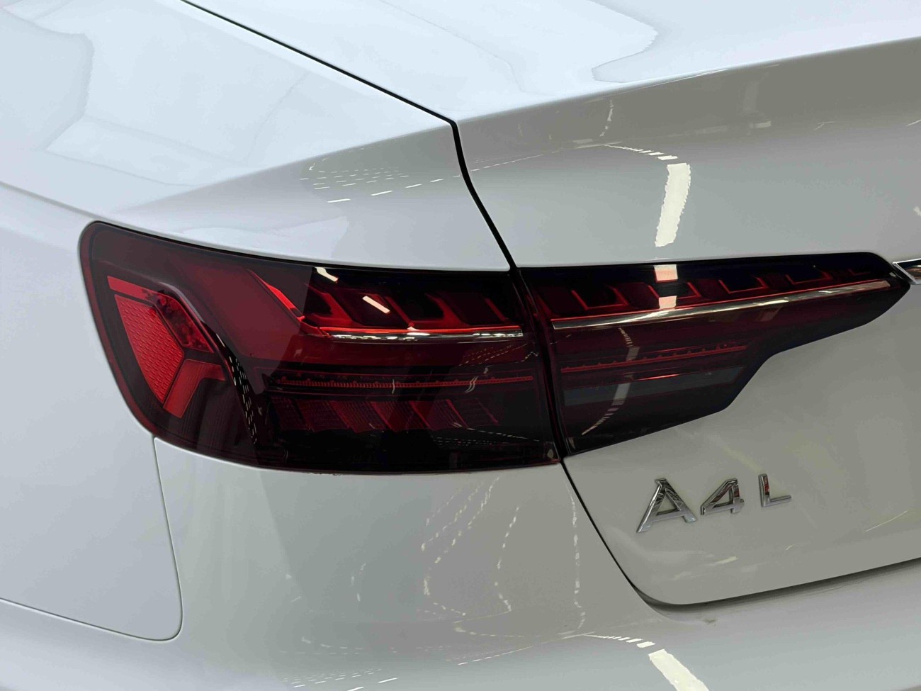 Audi A4L 40 TFSI 2023