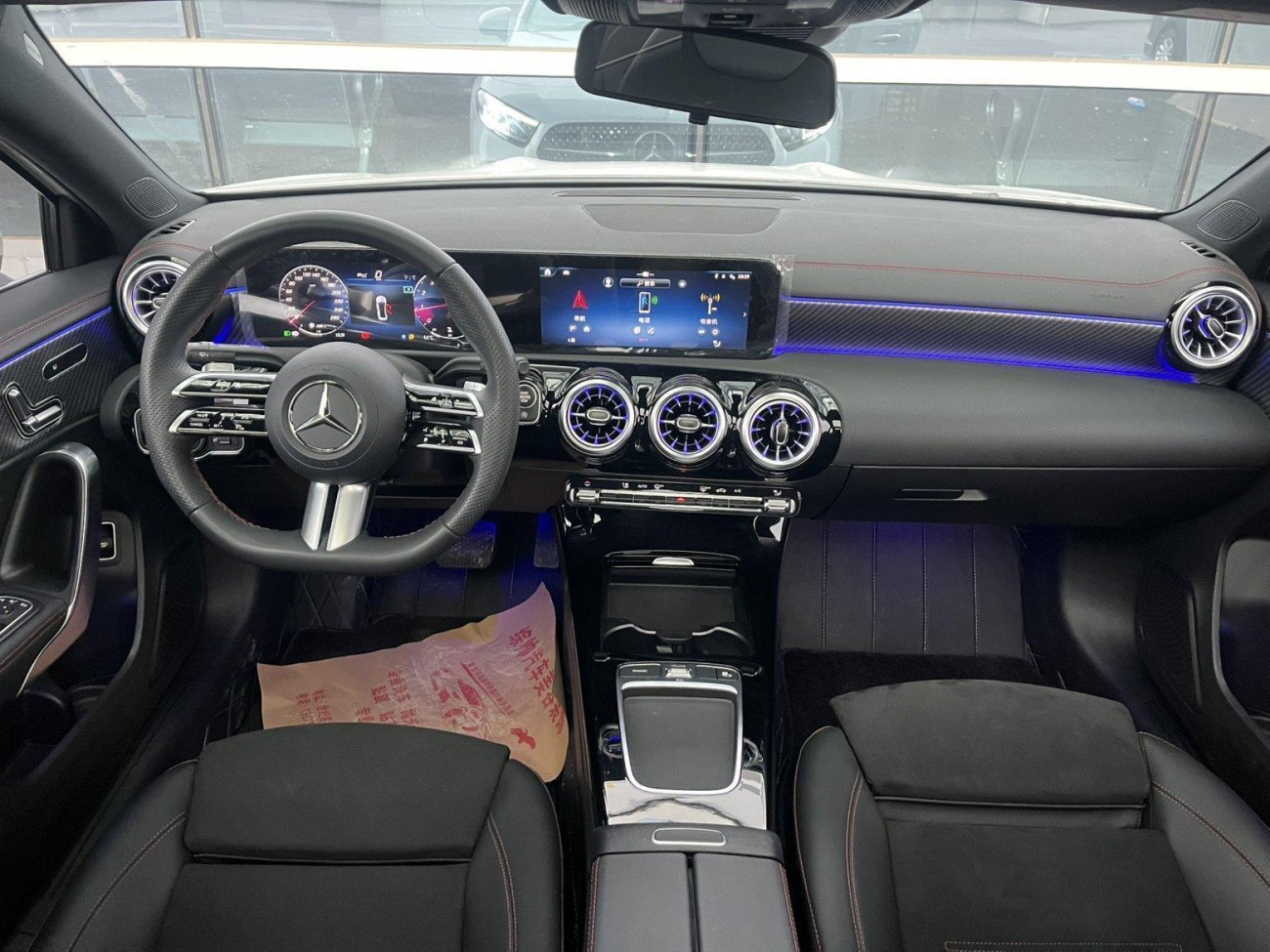 Mercedes-Benz A 200 L 2025