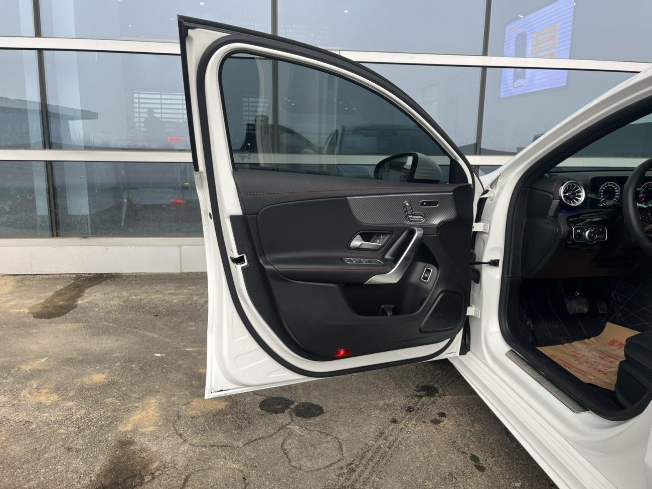 Mercedes-Benz A 200 L 2025