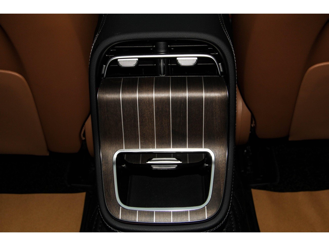 Mercedes-Benz E 300 L 2025