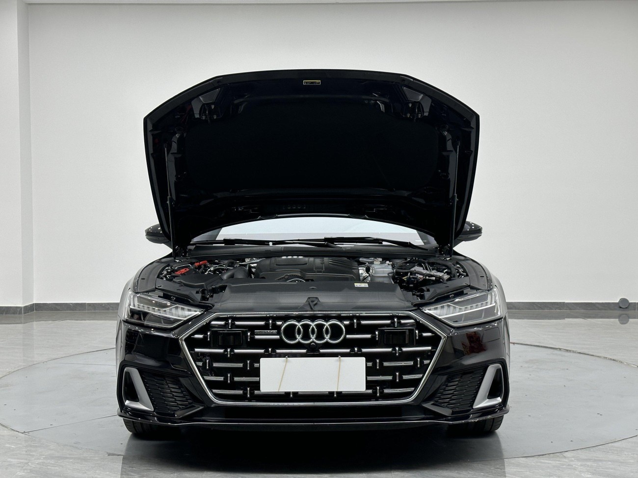 Audi A7L 45 TFSI 2025