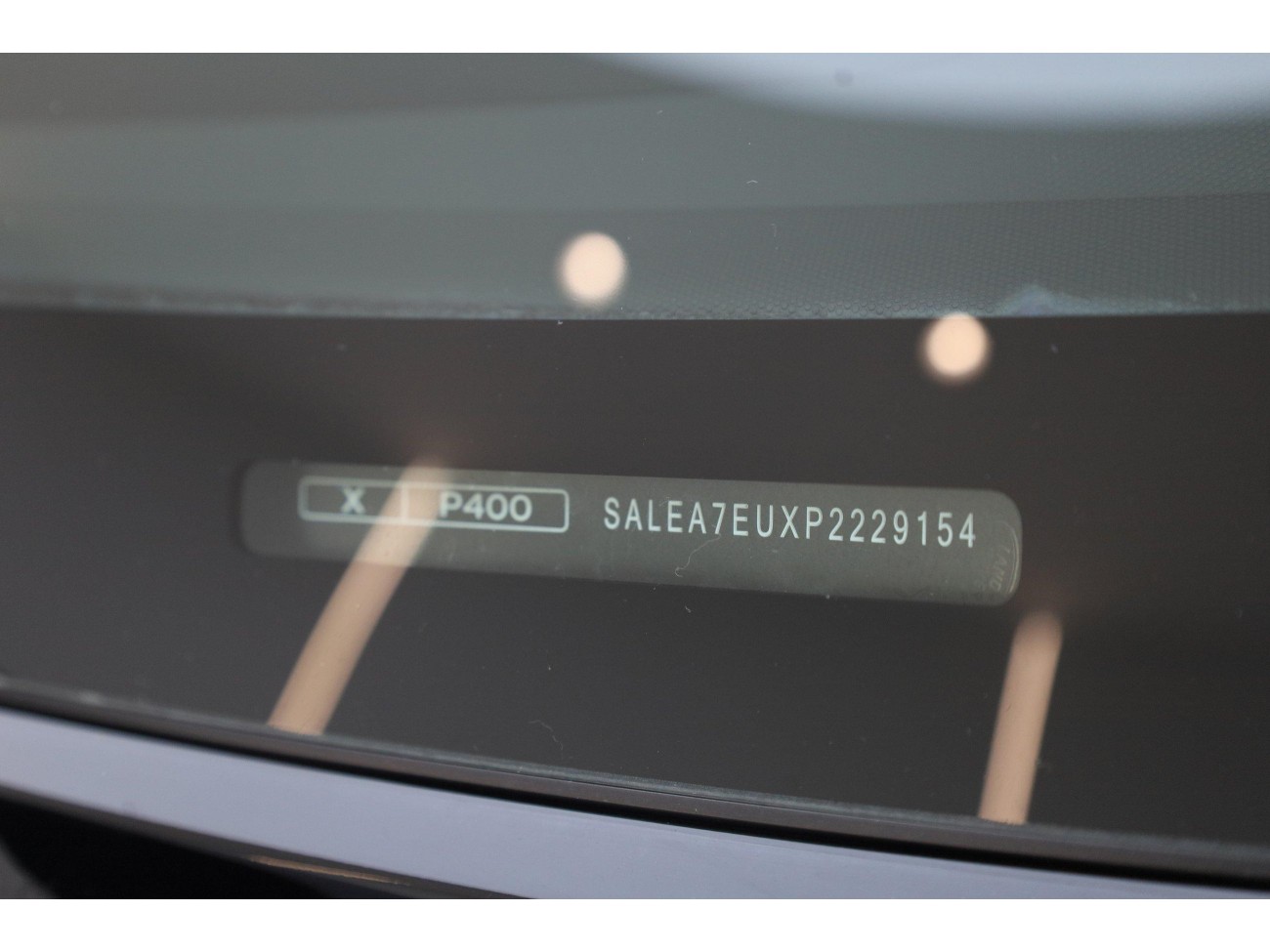 Land Rover Defender 2023