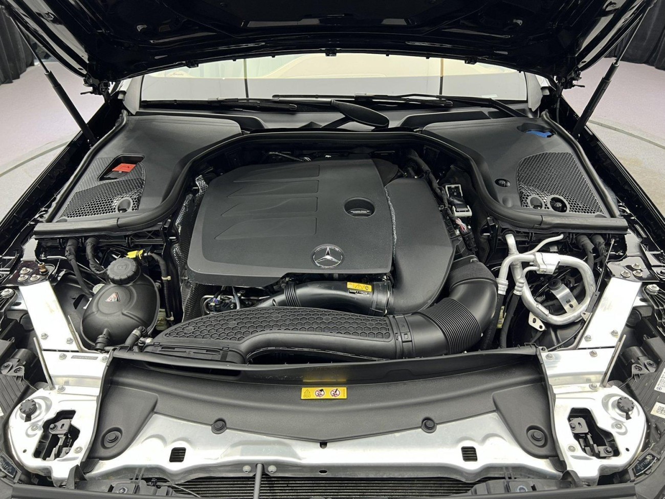 Mercedes-Benz E 300 L 2022
