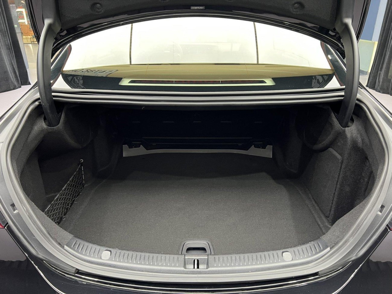 Mercedes-Benz E 300 L 2022