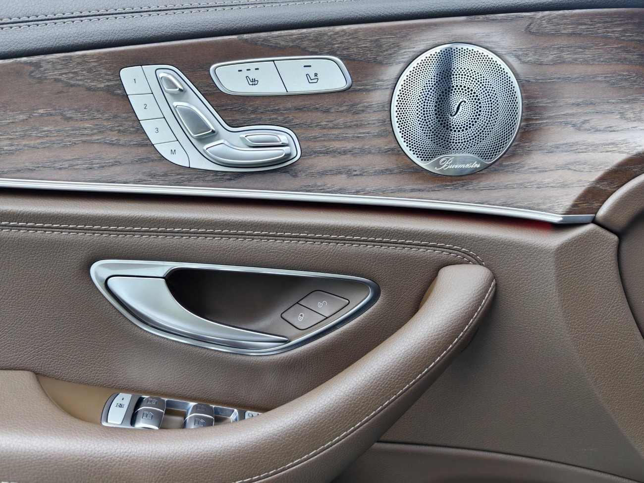 Mercedes-Benz E 300 L 2023