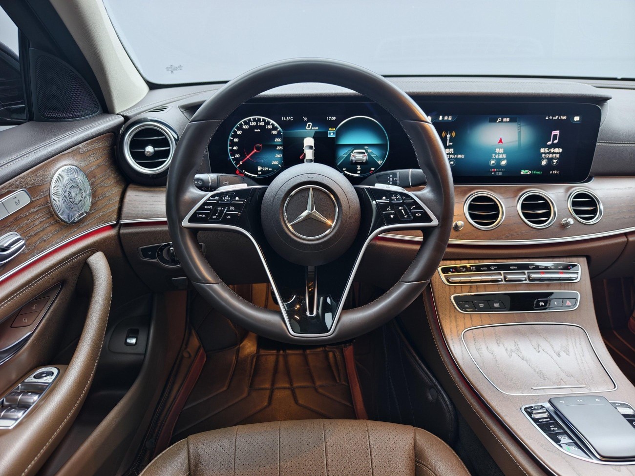 Mercedes-Benz E 300 L 2023