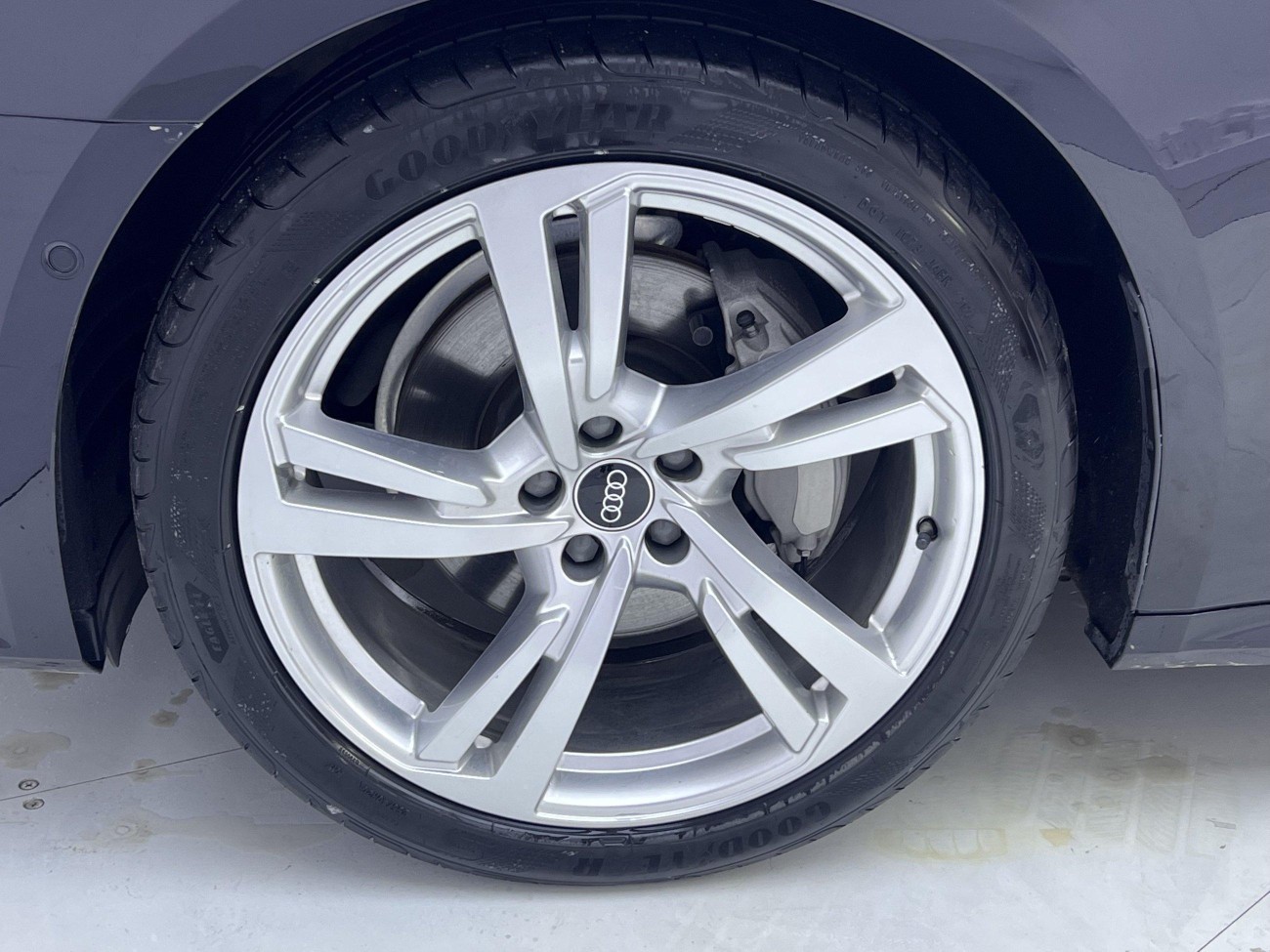 Audi A7L 45 TFSI 2023