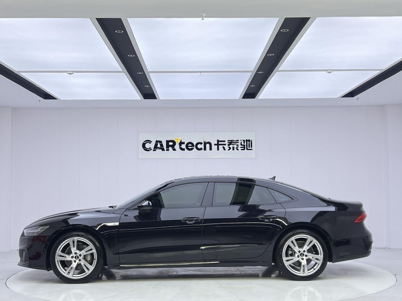 Audi A7L 45 TFSI 2023