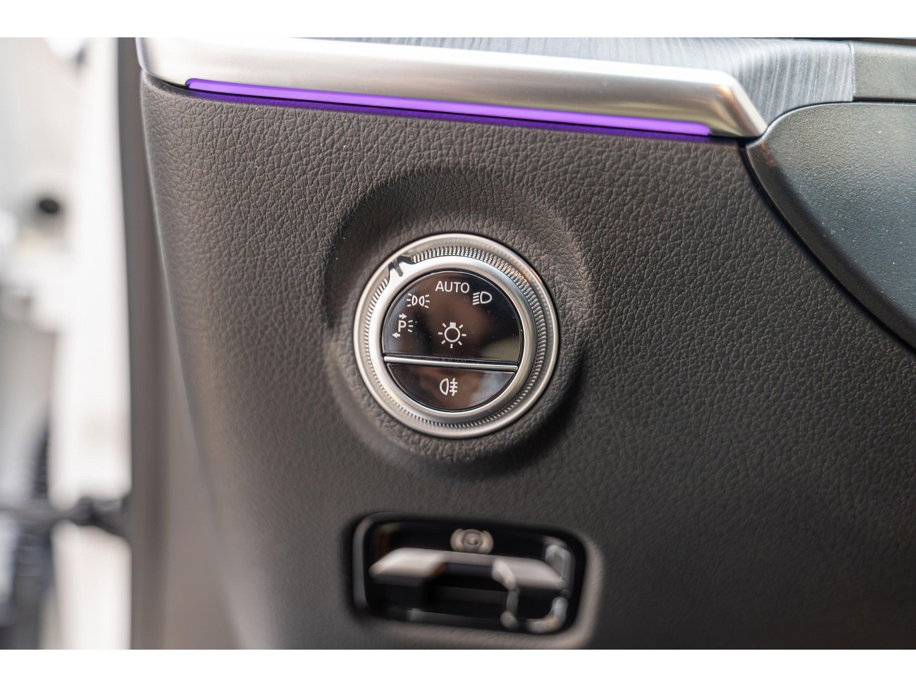 Mercedes-Benz C 260 L 2024