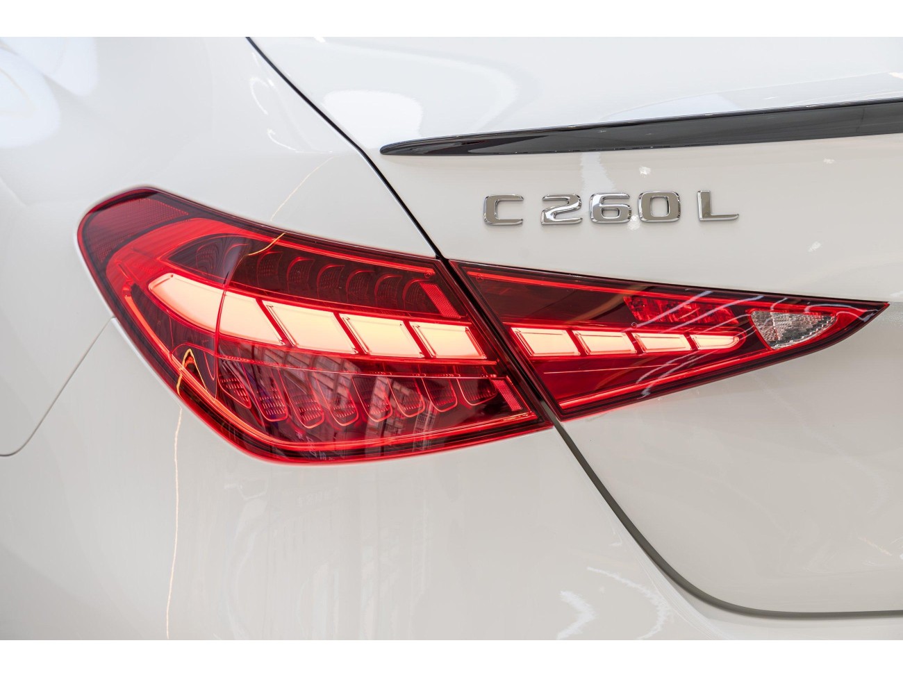 Mercedes-Benz C 260 L 2024