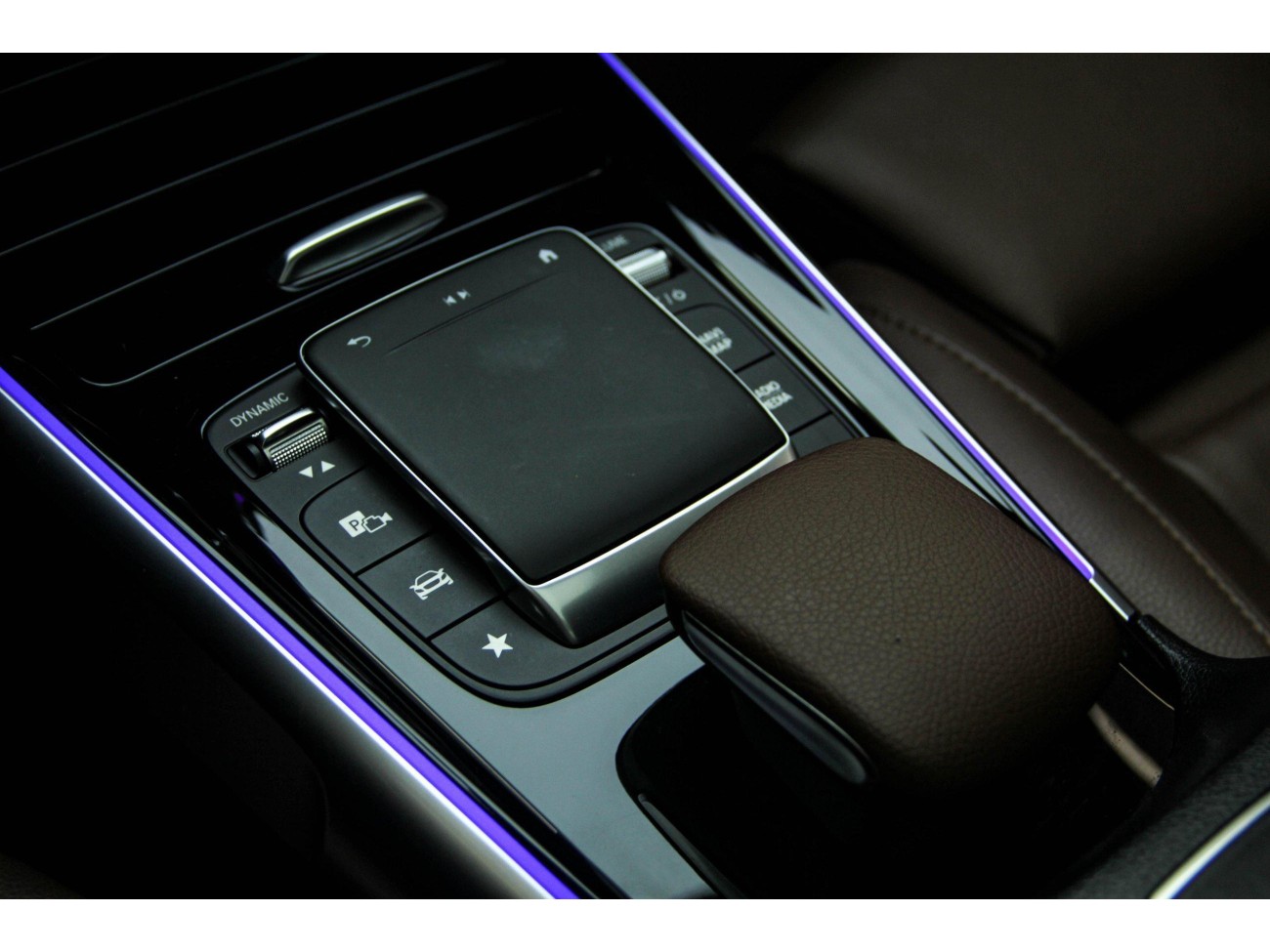 Mercedes-Benz GLB 2023