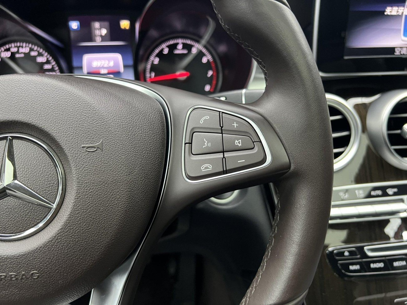 Mercedes-Benz GLC 260 L 2019