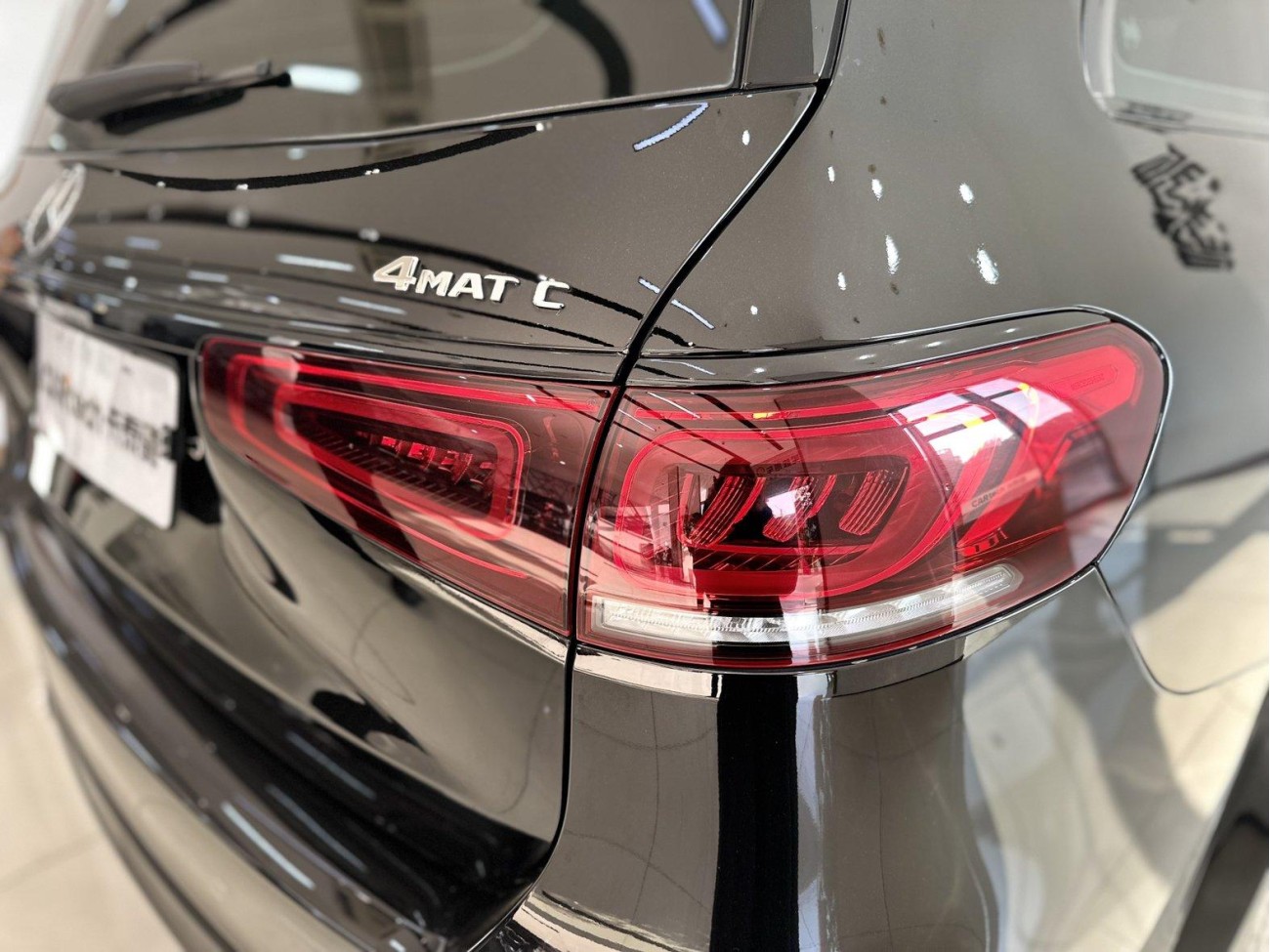 Mercedes-Benz GLS 450 4MATIC 2023