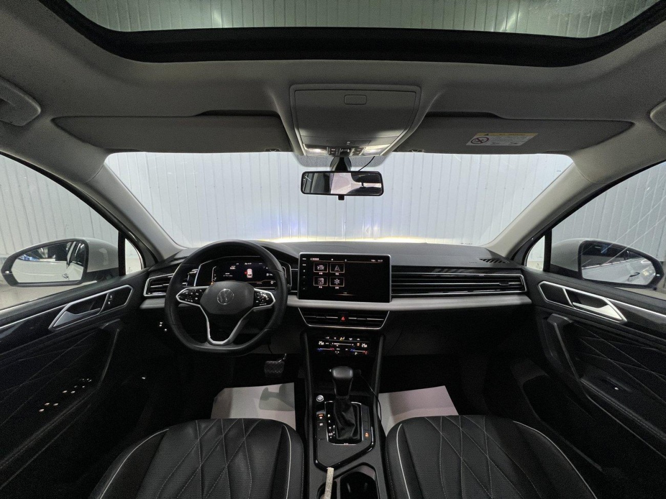 Volkswagen Tiguan L 2022