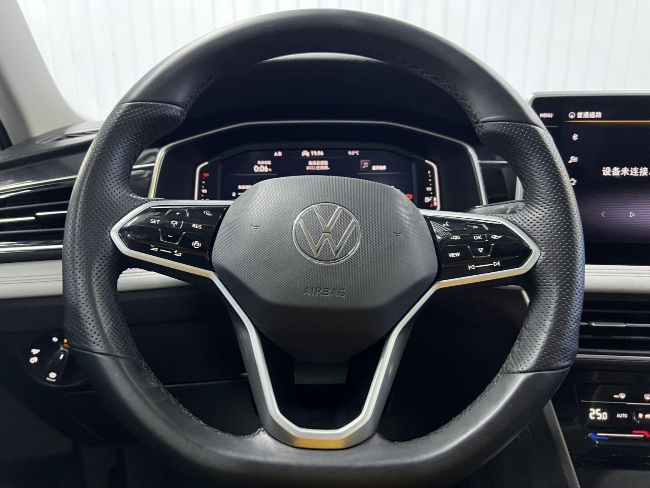 Volkswagen Tiguan L 2022