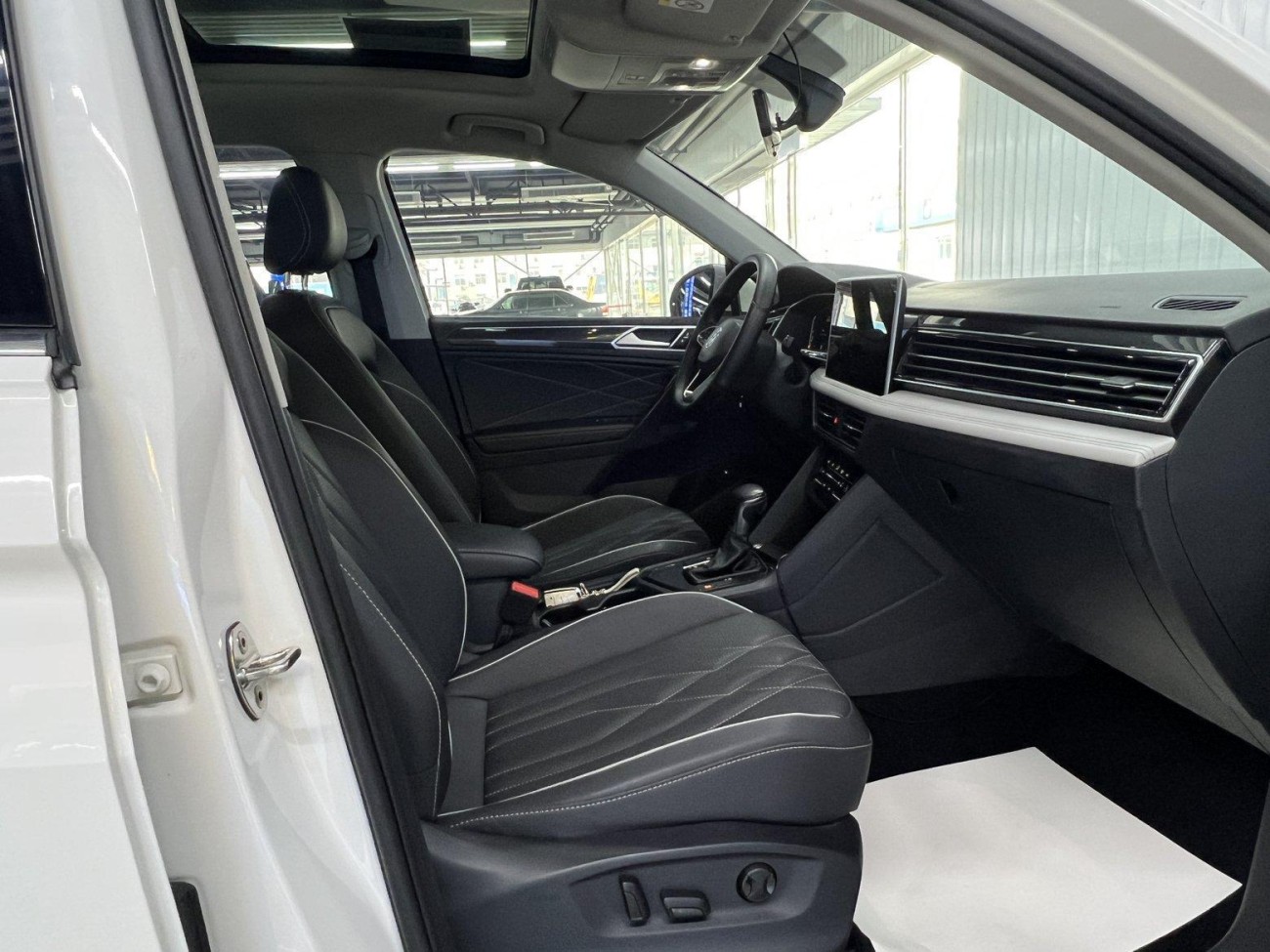 Volkswagen Tiguan L 2022