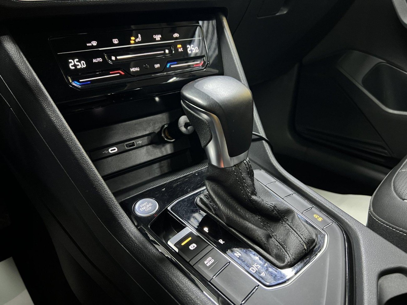 Volkswagen Tiguan L 2022