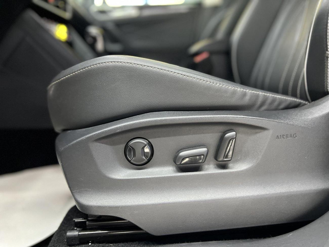 Volkswagen Tiguan L 2022