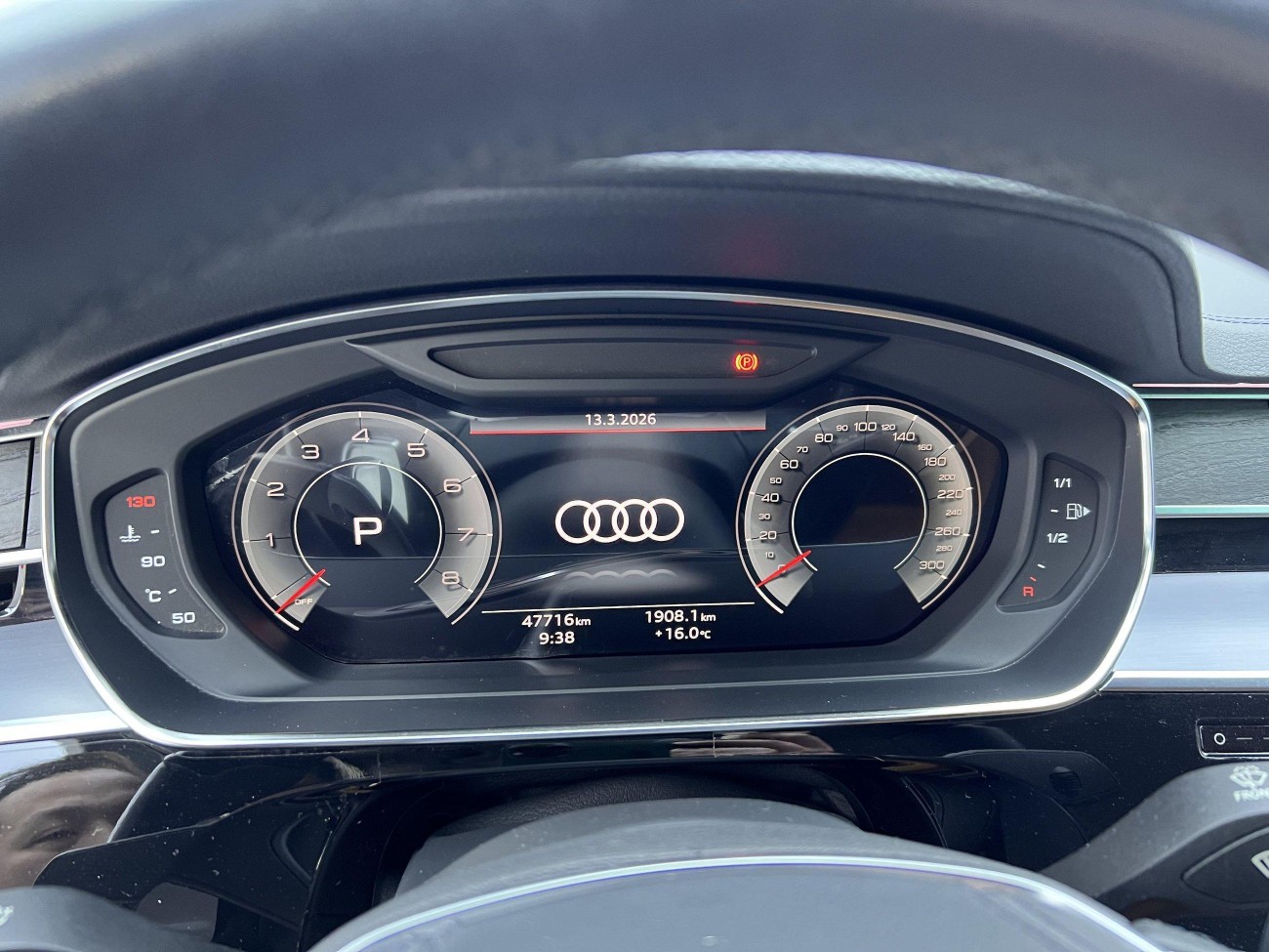 Audi A8L 50 TFSI 2024