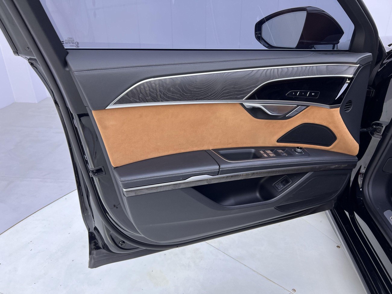 Audi A8L 50 TFSI 2024