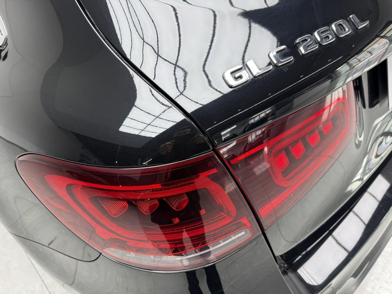 Mercedes-Benz GLC 260 L 2022