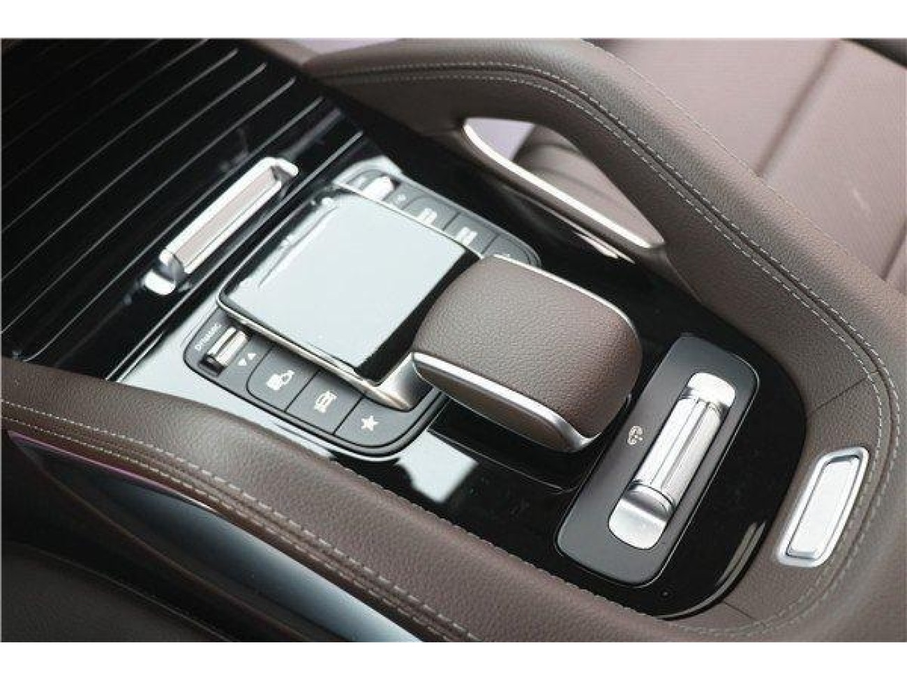 Mercedes-Benz GLS 450 4MATIC 2023