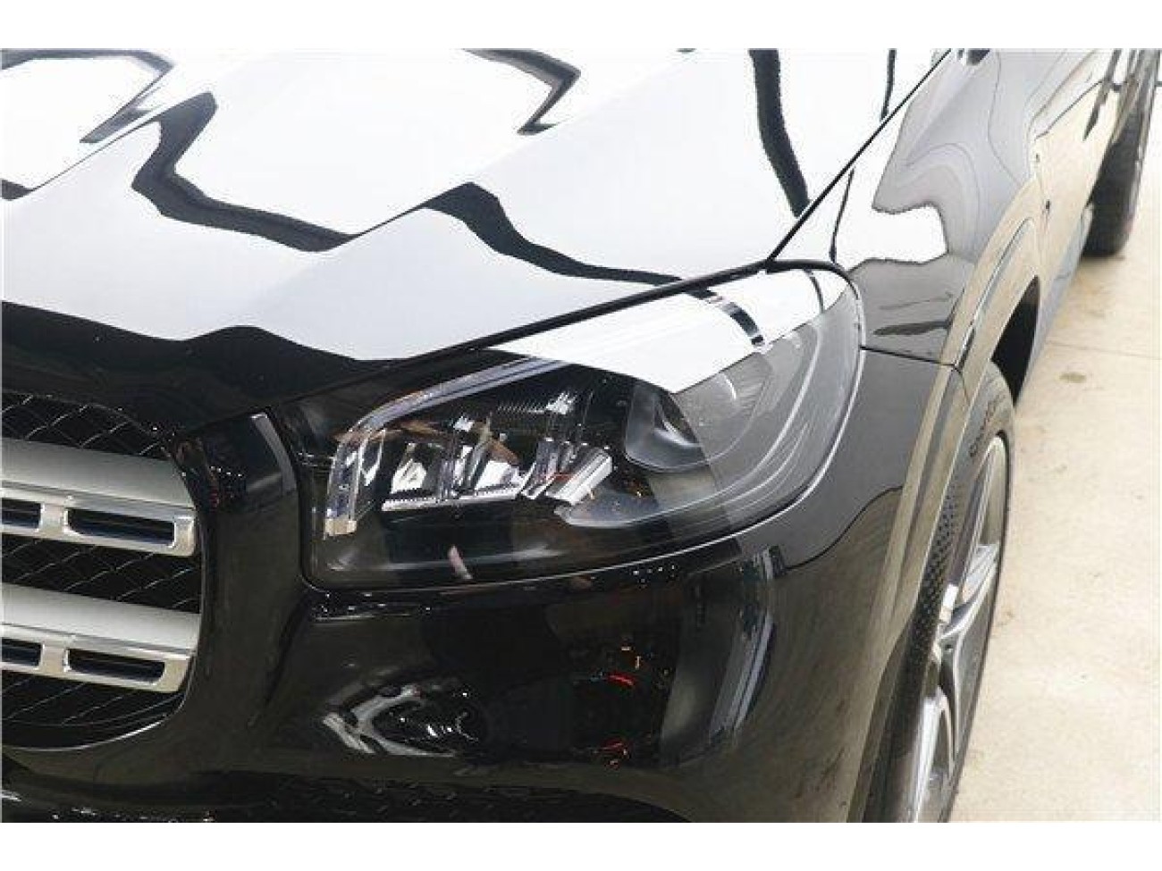 Mercedes-Benz GLS 450 4MATIC 2023