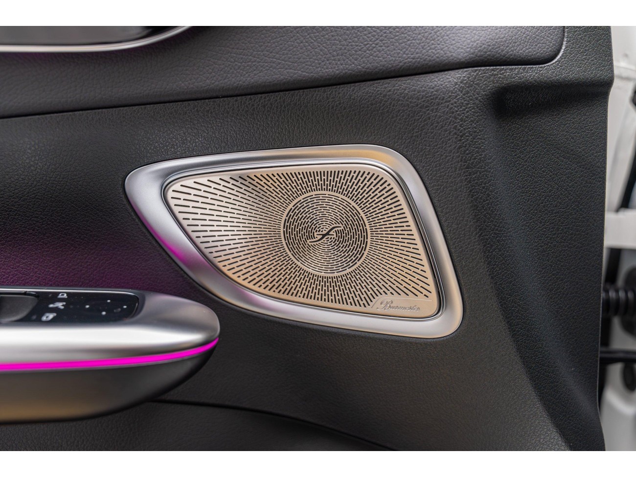 Mercedes-Benz C 260 L 2025