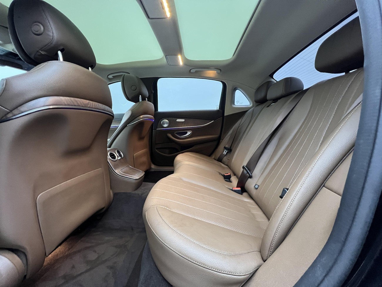 Mercedes-Benz E 350 e 2023