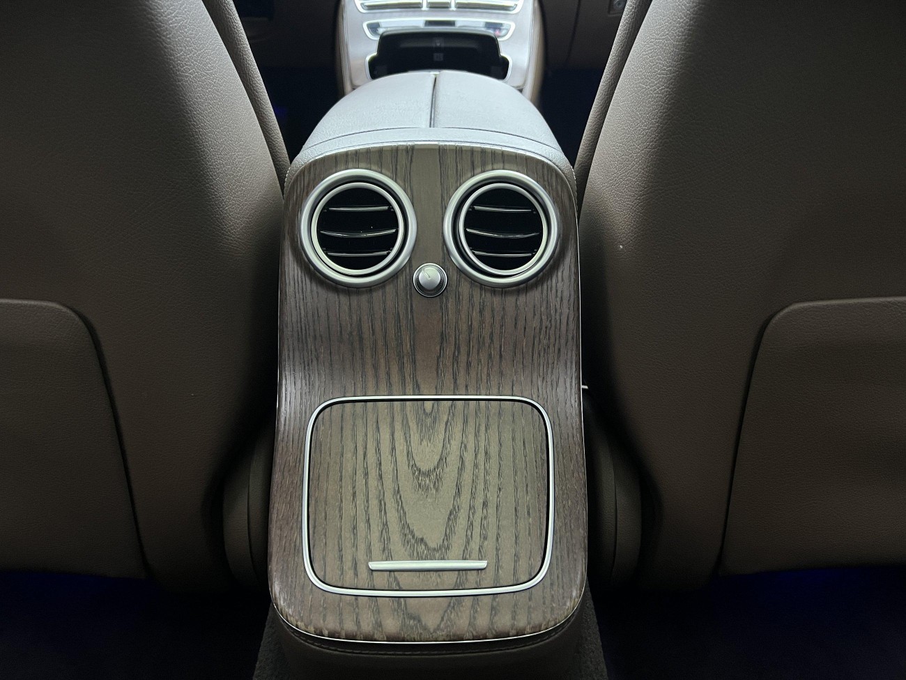 Mercedes-Benz E 350 e 2023