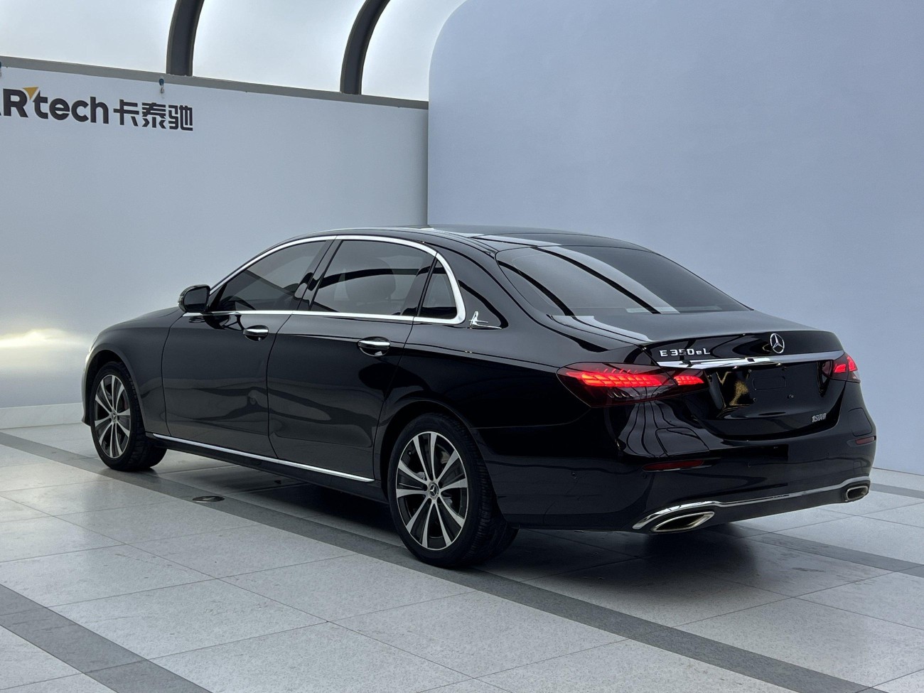 Mercedes-Benz E 350 e 2023