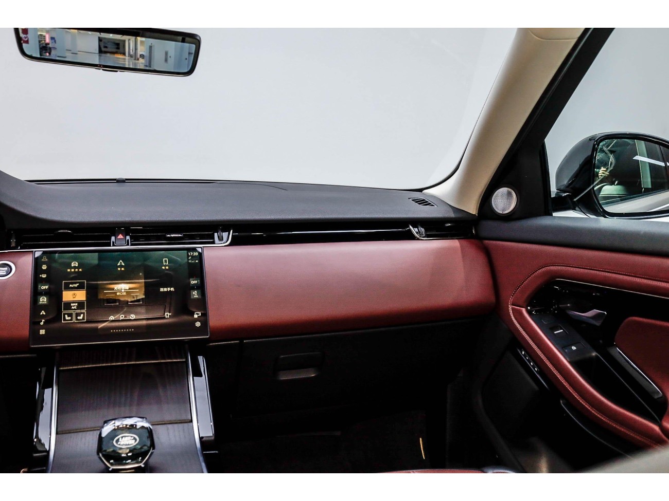 Land Rover Range Rover 2024