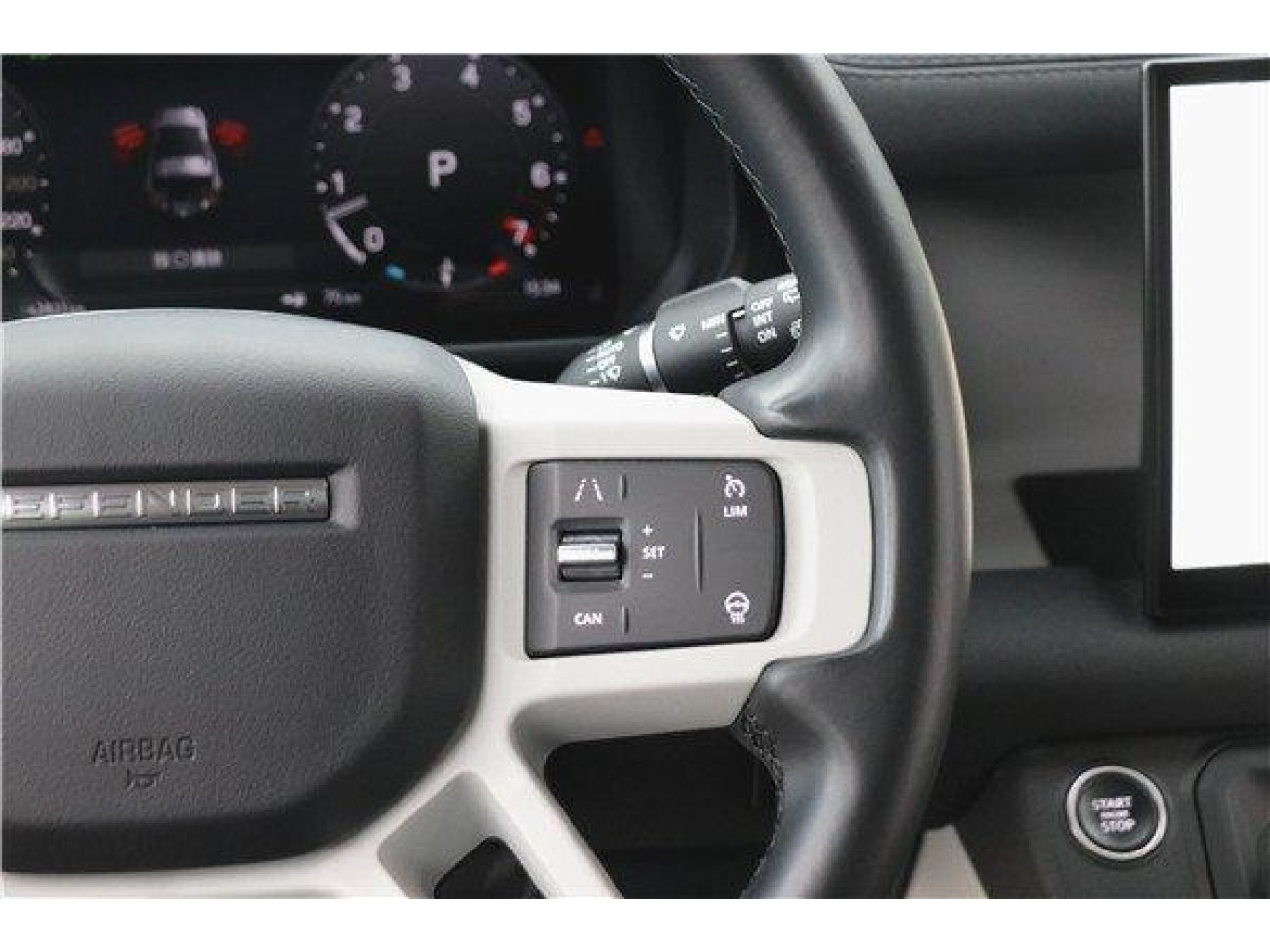 Land Rover Defender 2022