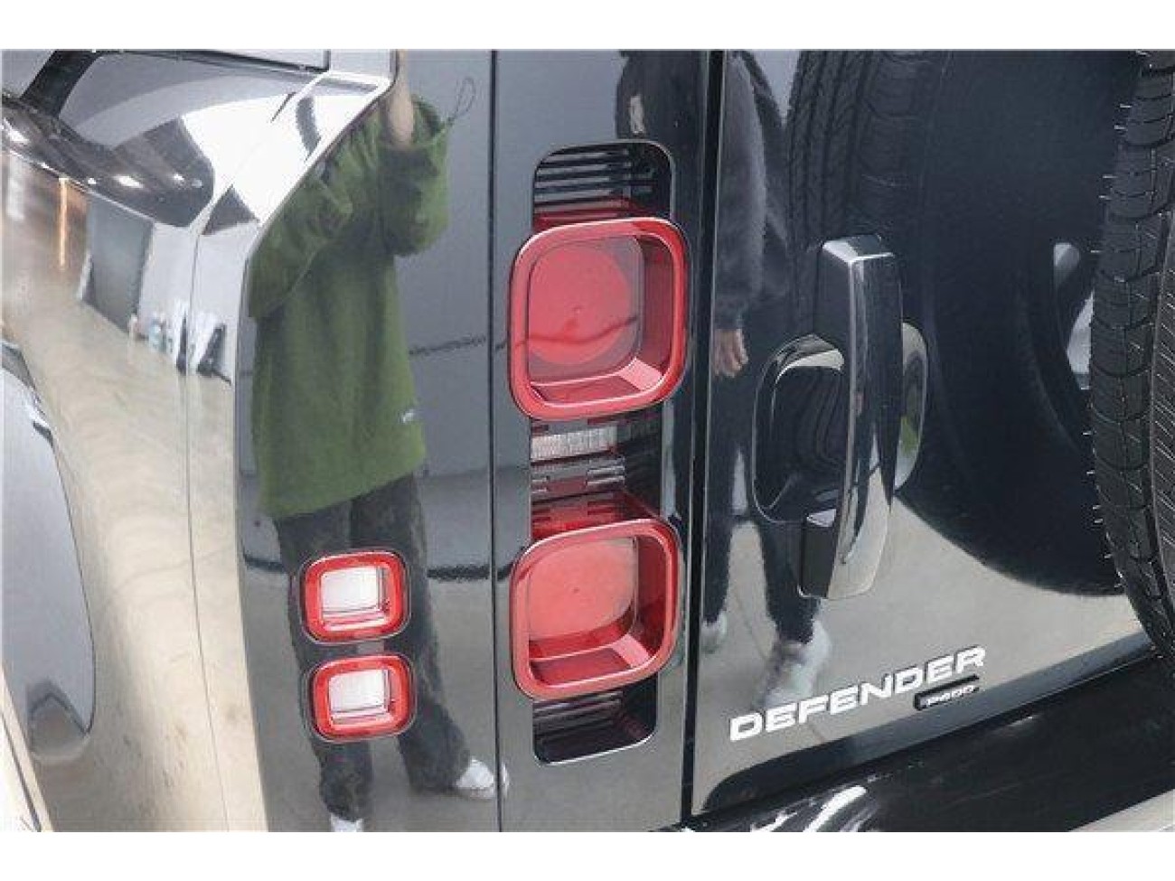 Land Rover Defender 2022