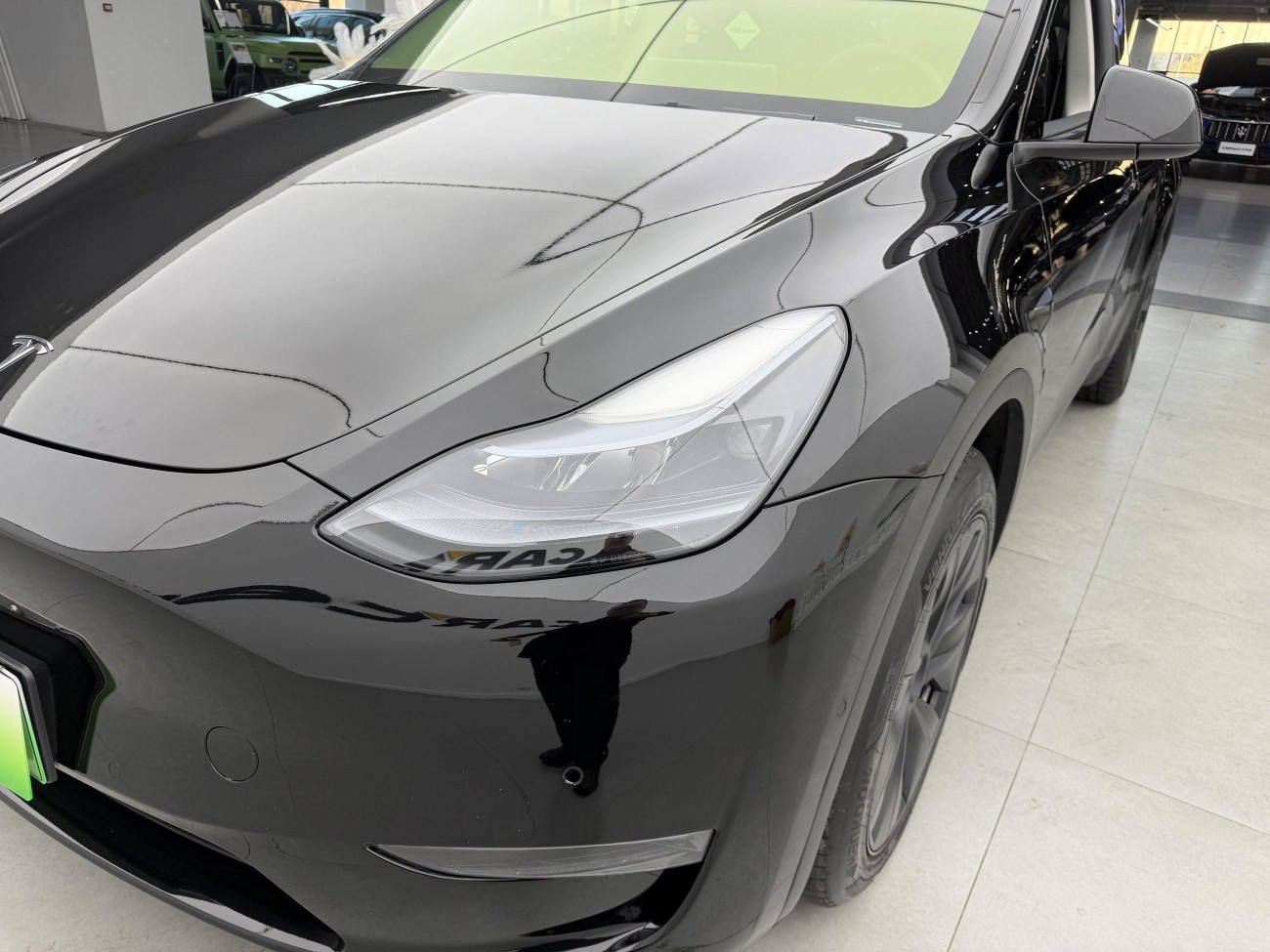 Tesla Model Y 2024
