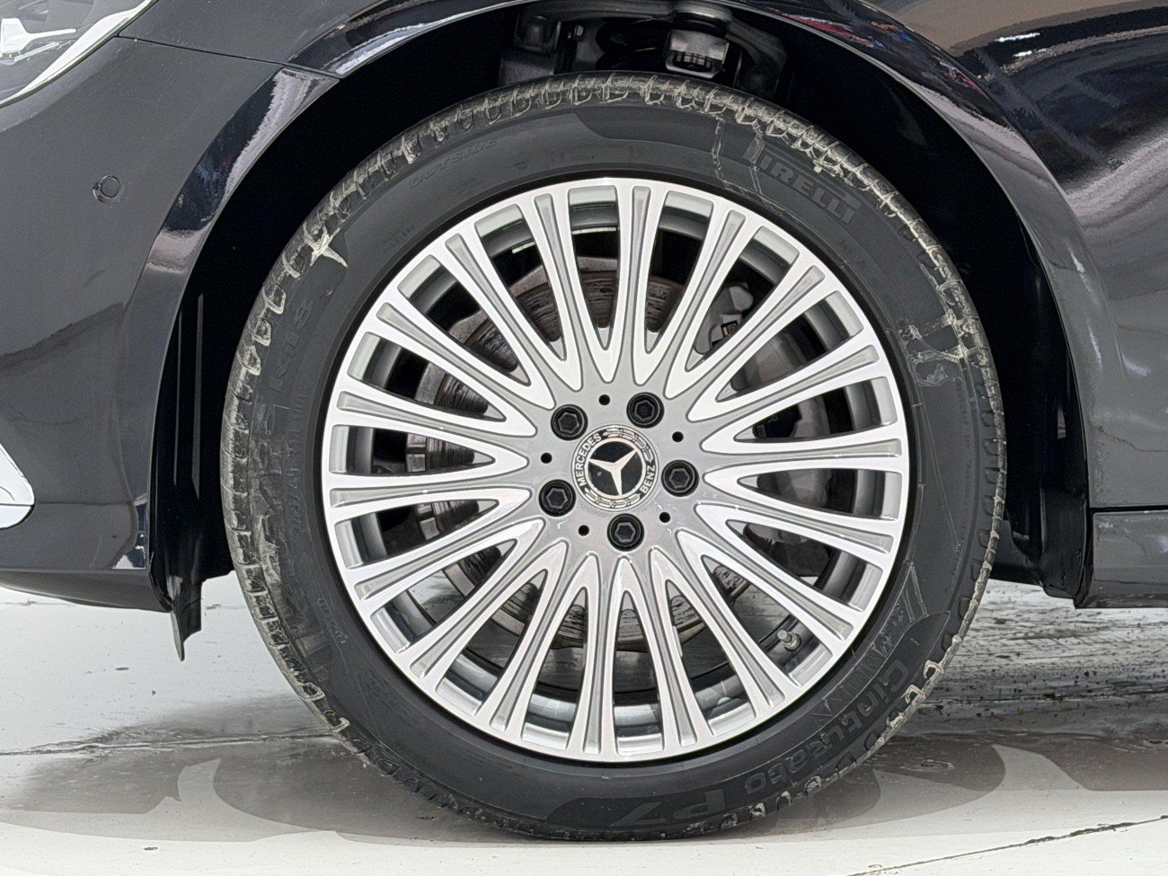 Mercedes-Benz E 300 L 2023