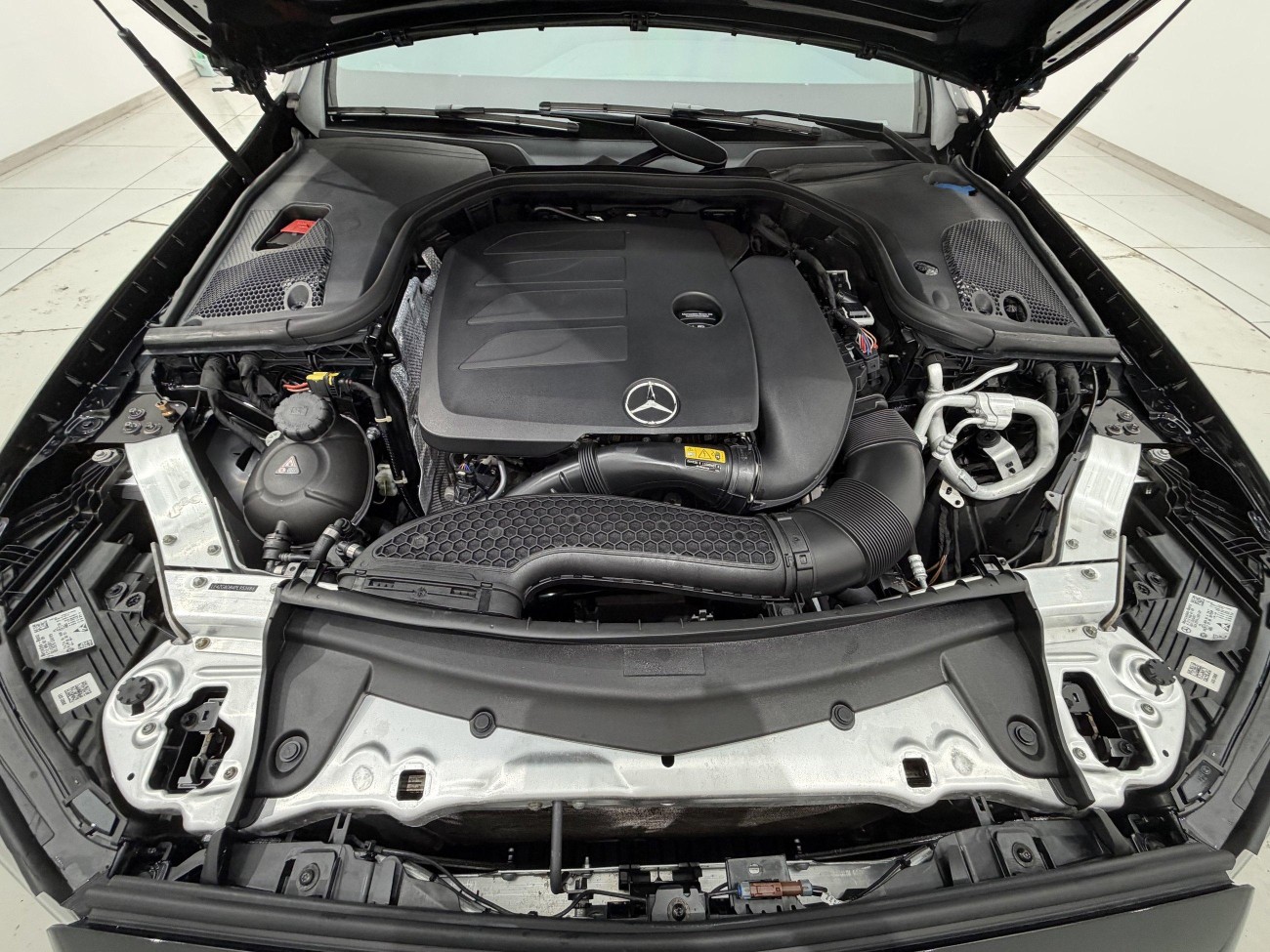 Mercedes-Benz E 300 L 2023