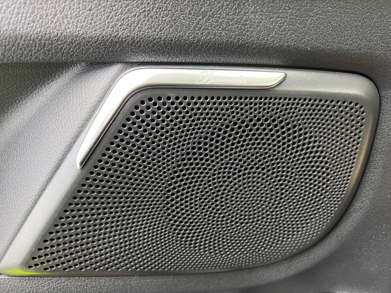 Mercedes-Benz V 2023