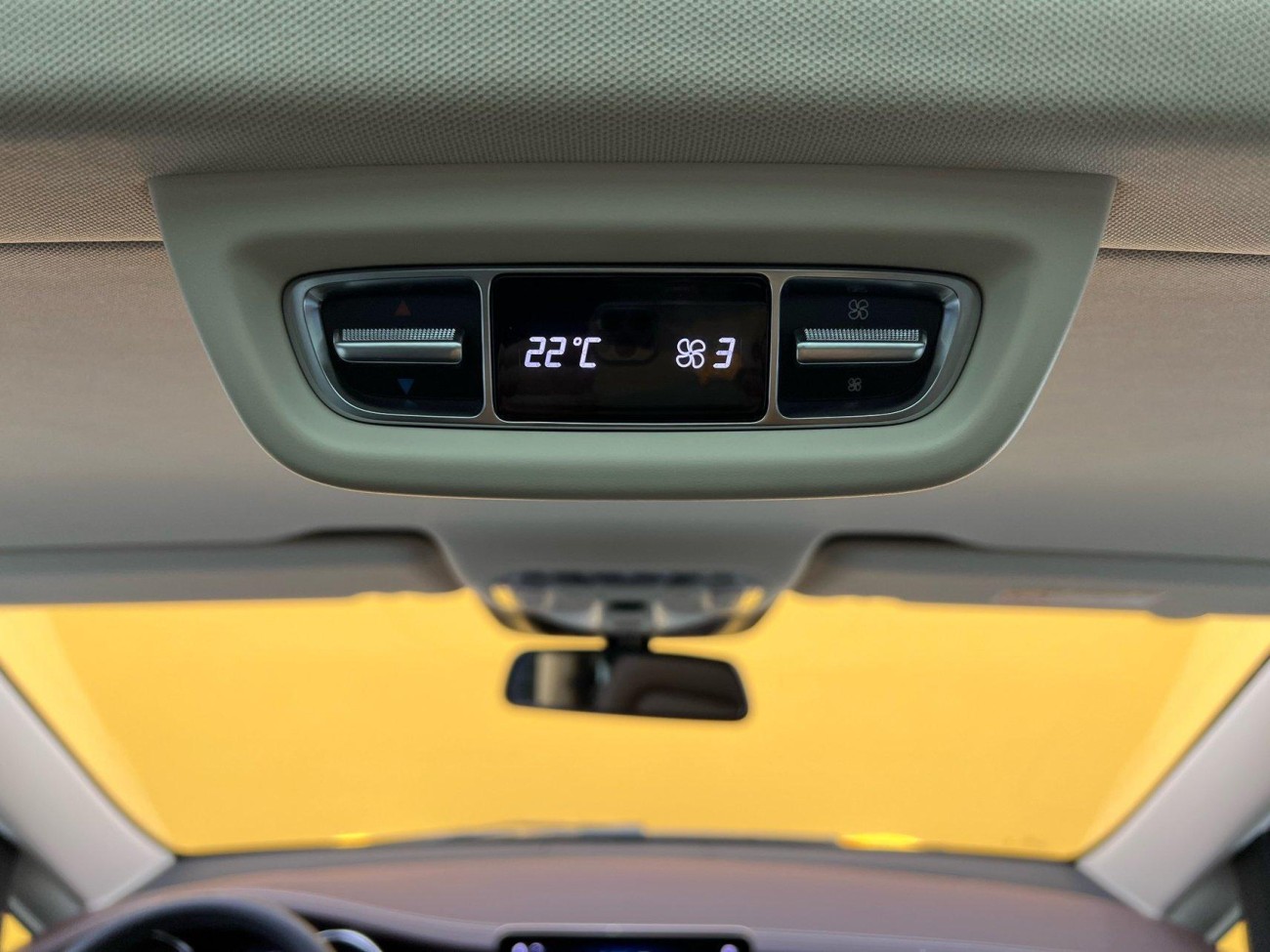 Mercedes-Benz V 2023