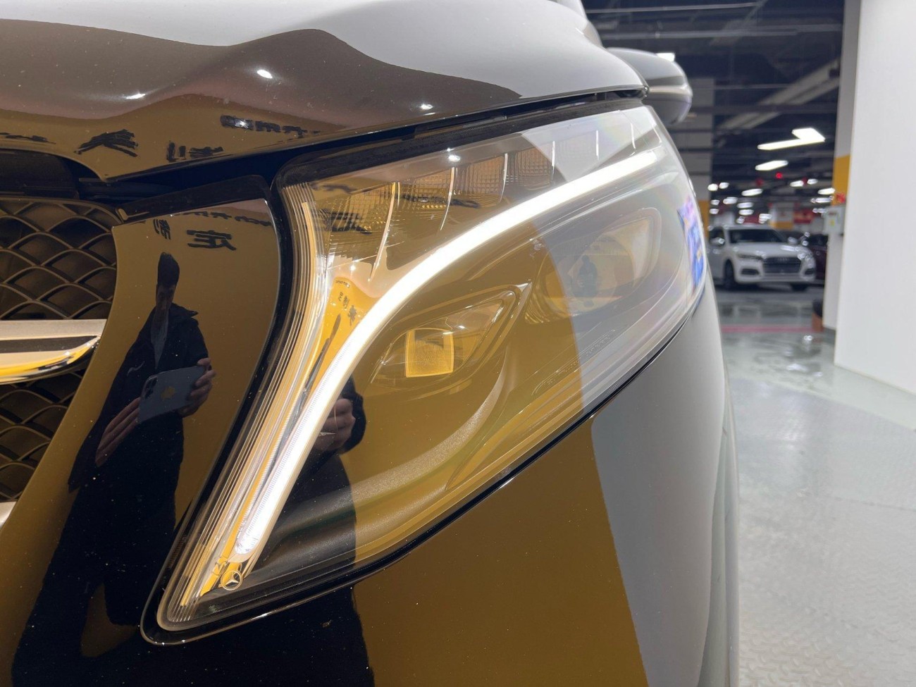 Mercedes-Benz V 2023