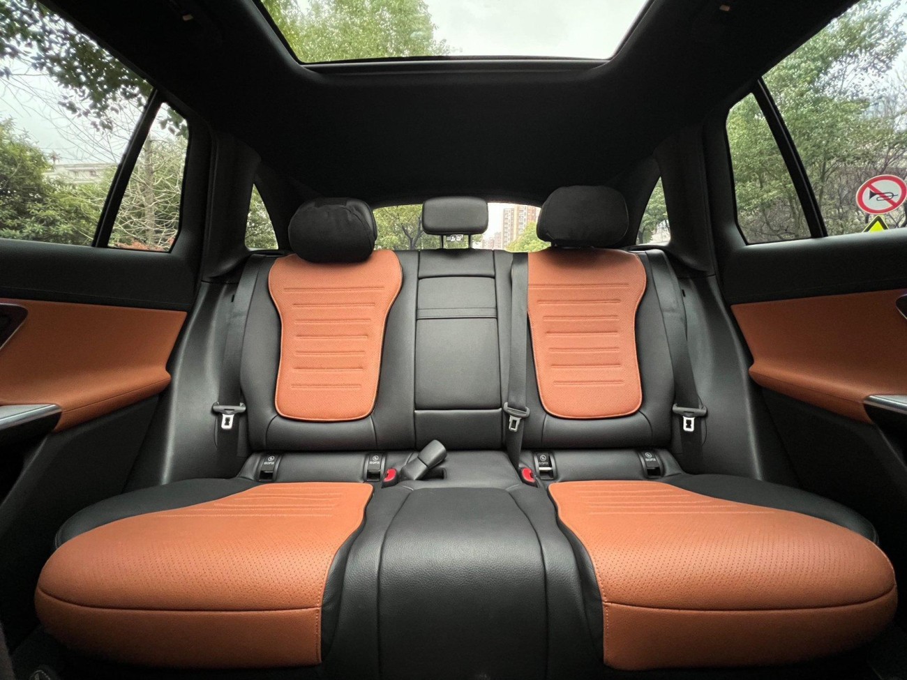 Mercedes-Benz GLC 260 L 2025