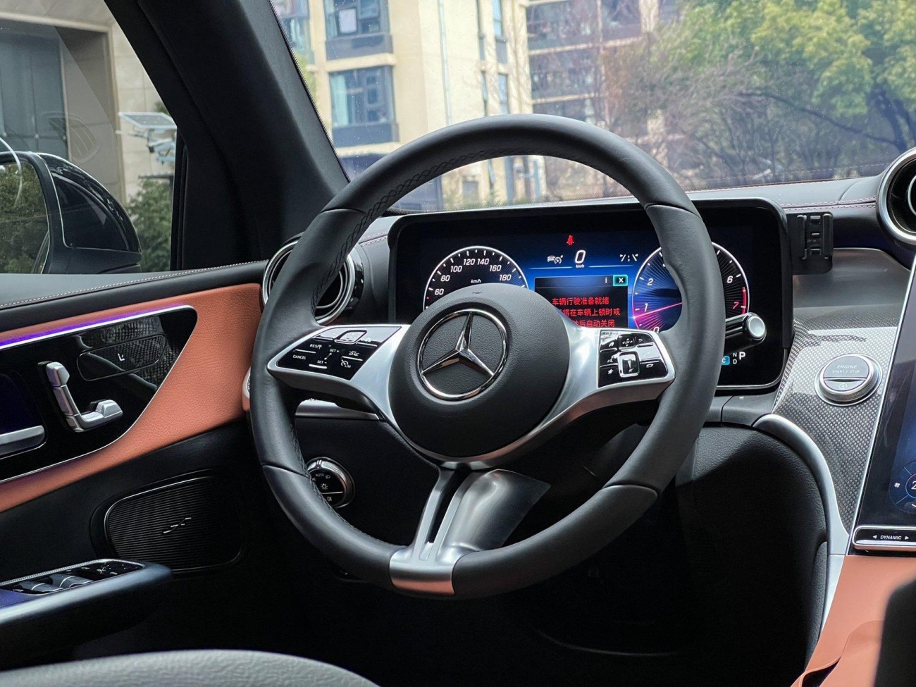 Mercedes-Benz GLC 260 L 2025