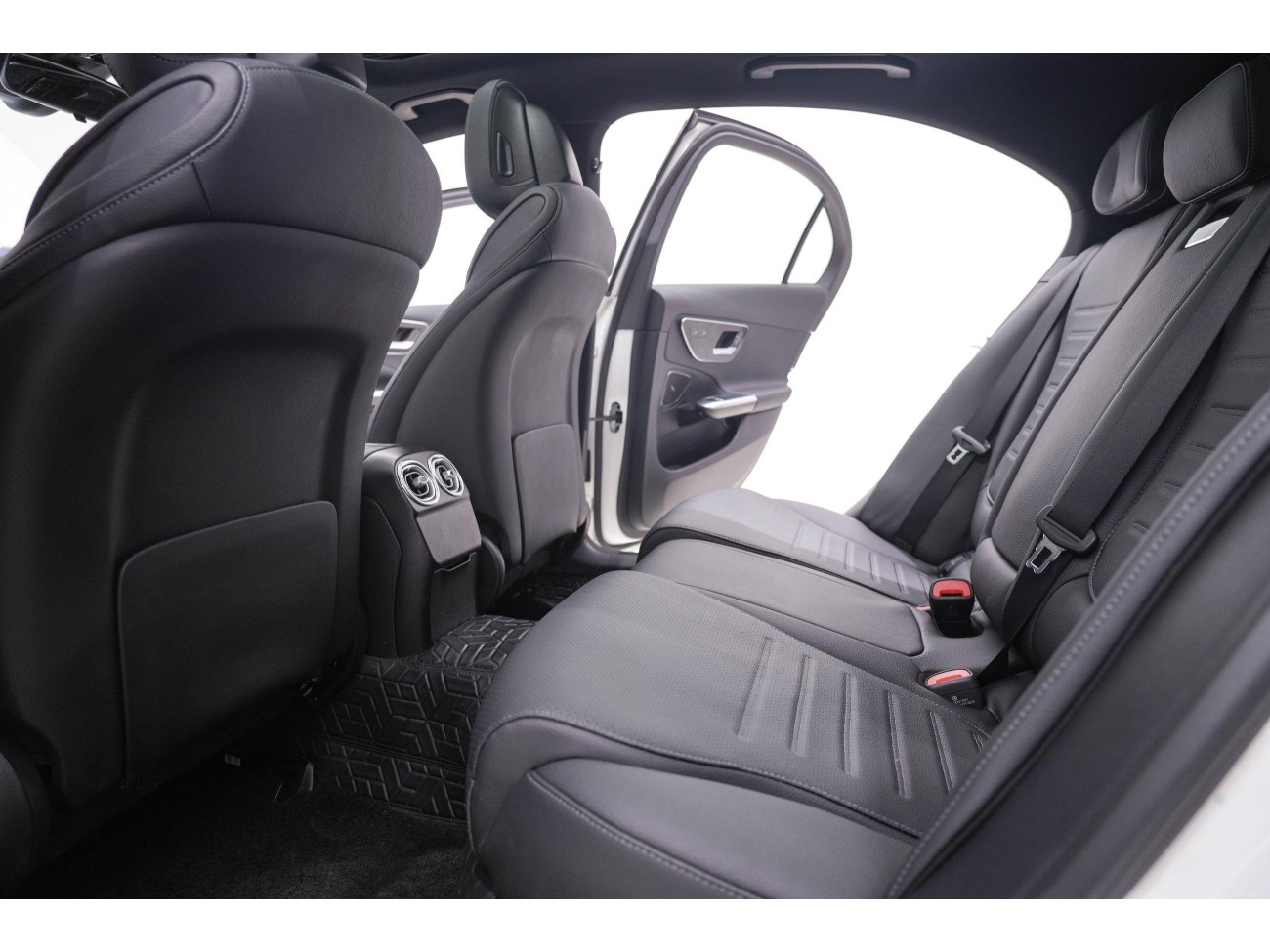 Mercedes-Benz C 260 L 2024