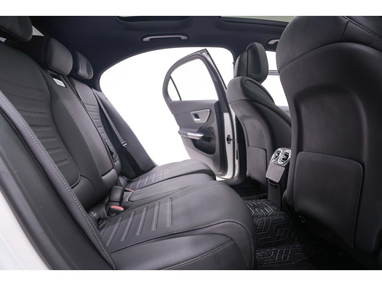 Mercedes-Benz C 260 L 2024